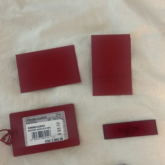 Valentino Rock-stud Matelasse Leather Quilted Shoulder bag - Picture 3 of 9